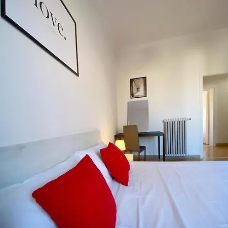 Apartman Comodo E Pratico Nel Cuore Pulsante Di