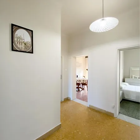 Comodo E Pratico Nel Cuore Pulsante Di Apartman
