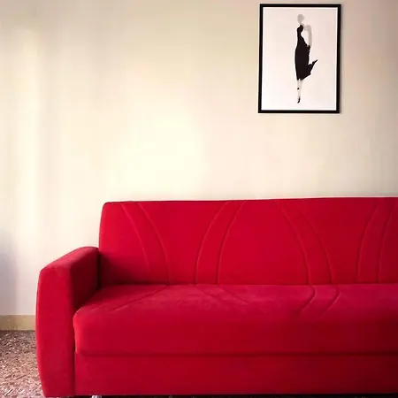 Comodo E Pratico Nel Cuore Pulsante Di Appartement Pise